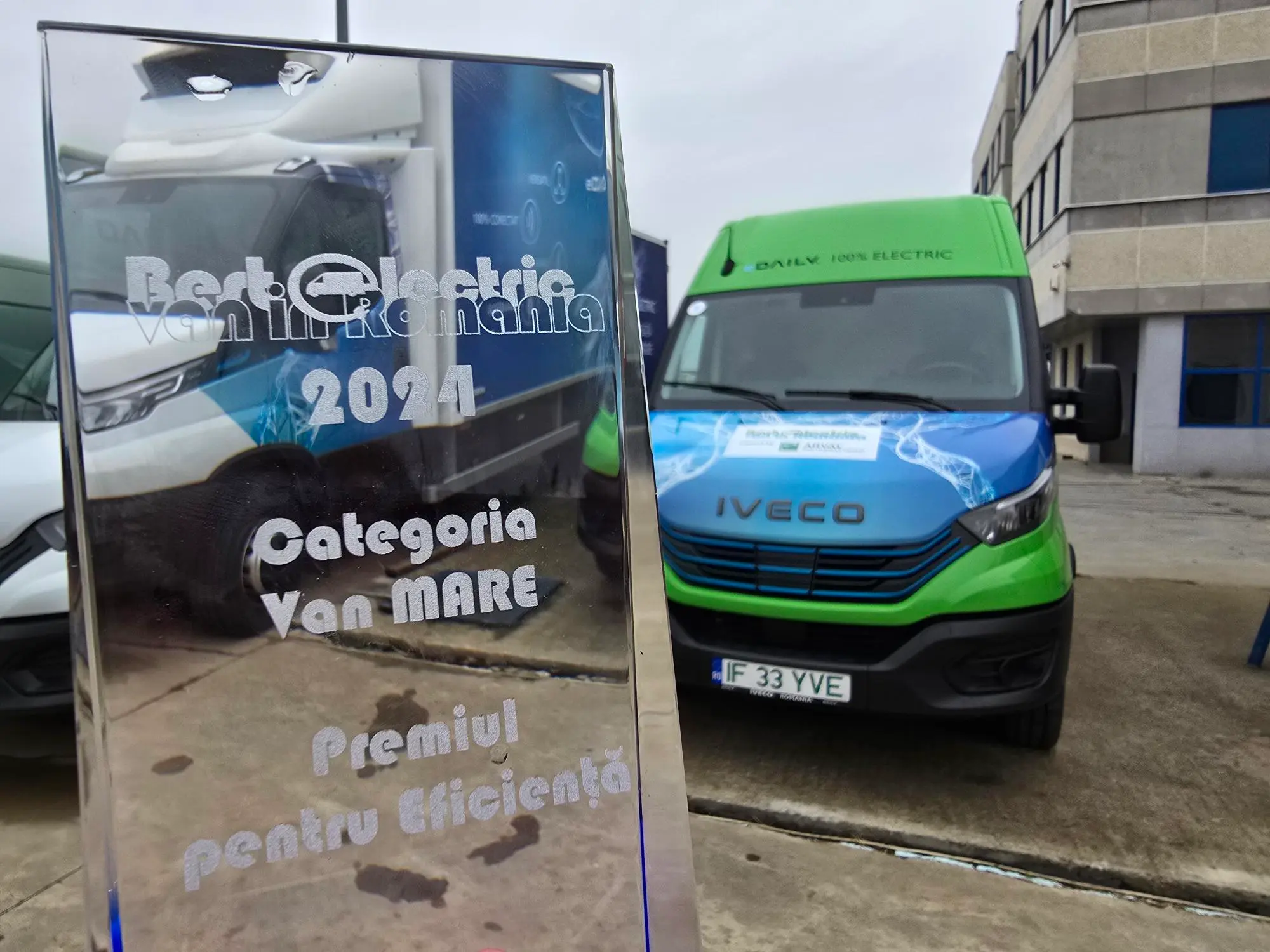 Iveco eDaily: il vincitore del “Best Electric Van 2024” per Innovazione ed Efficienza